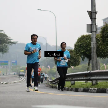 Runner Photo 7036474