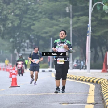 Runner Photo 7036481