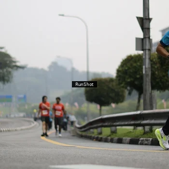 Runner Photo 7036485