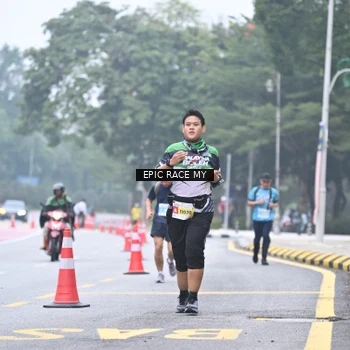 Runner Photo 7036494