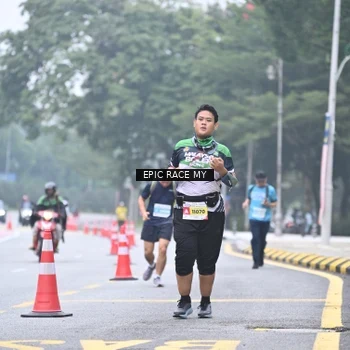 Runner Photo 7036507