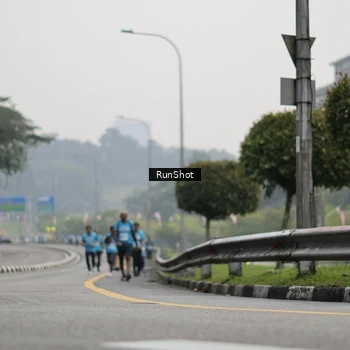 Runner Photo 7036509