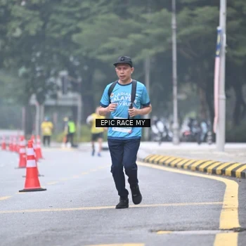 Runner Photo 7036525