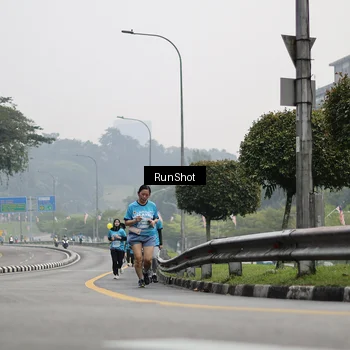 Runner Photo 7036529