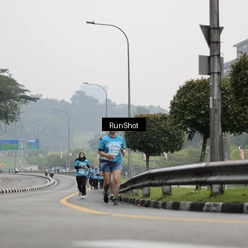 Runner Photo 7036530