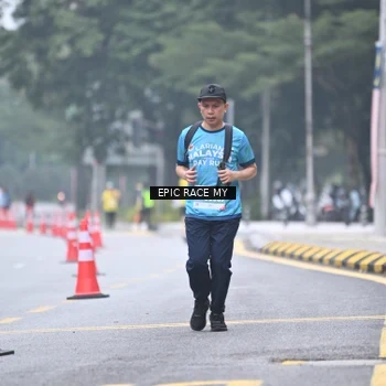Runner Photo 7036533