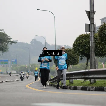 Runner Photo 7036537