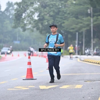 Runner Photo 7036547