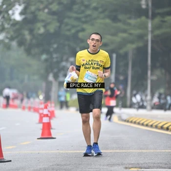 Runner Photo 7036553