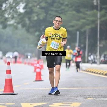 Runner Photo 7036560