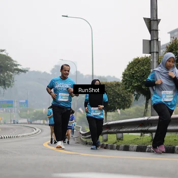 Runner Photo 7036561