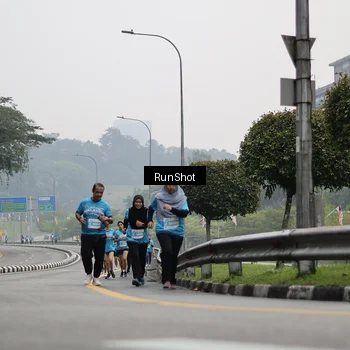 Runner Photo 7036567