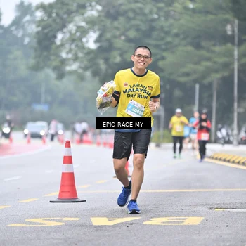 Runner Photo 7036568