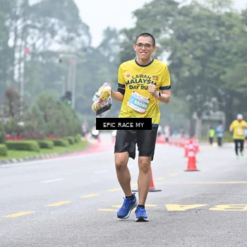 Runner Photo 7036570