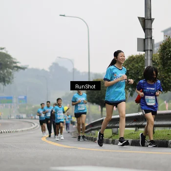 Runner Photo 7036573