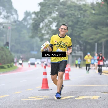 Runner Photo 7036575