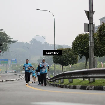 Runner Photo 7036576