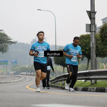 Runner Photo 7036582