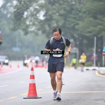 Runner Photo 7036588