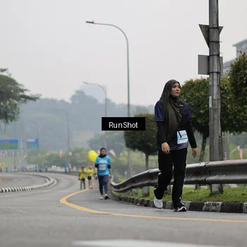 Runner Photo 7036591