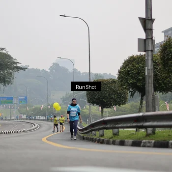 Runner Photo 7036592