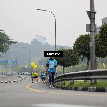 Runner Photo 7036595