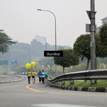 Runner Photo 7036601
