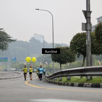 Runner Photo 7036605