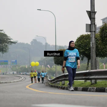 Runner Photo 7036610