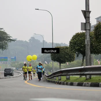 Runner Photo 7036611