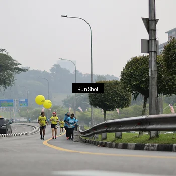 Runner Photo 7036613