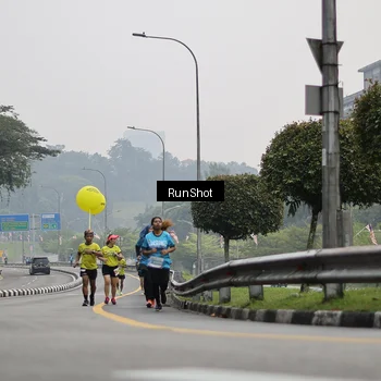 Runner Photo 7036614
