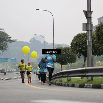 Runner Photo 7036617