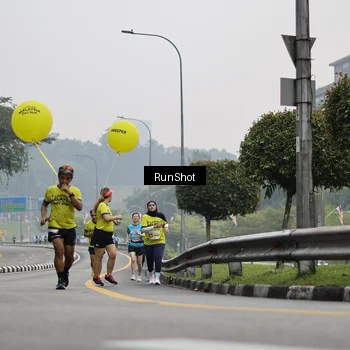 Runner Photo 7036625