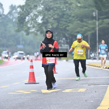 Runner Photo 7036632