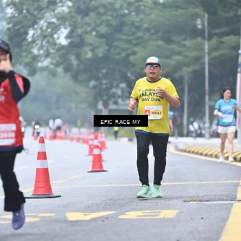 Runner Photo 7036635