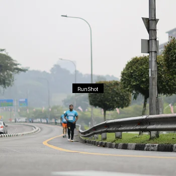 Runner Photo 7036636