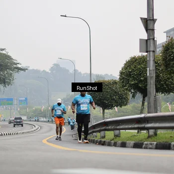 Runner Photo 7036648