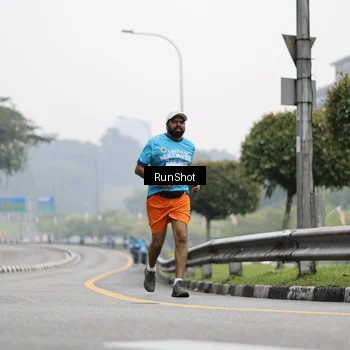 Runner Photo 7036651