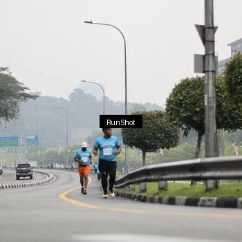 Runner Photo 7036657