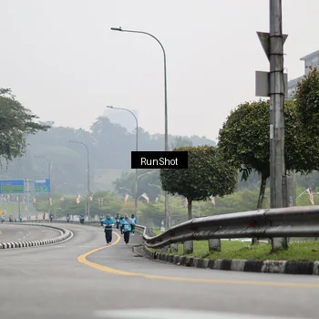 Runner Photo 7036661
