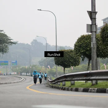 Runner Photo 7036669