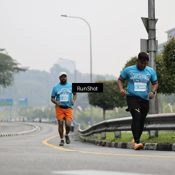 Runner Photo 7036672