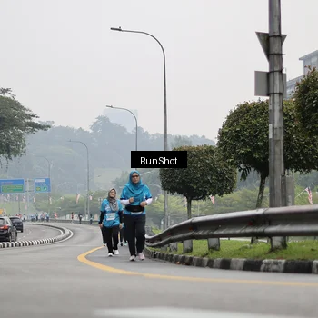Runner Photo 7036686