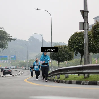 Runner Photo 7036687