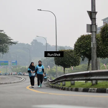 Runner Photo 7036710