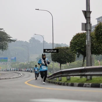 Runner Photo 7036726