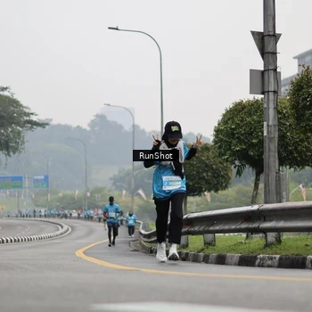 Runner Photo 7036729