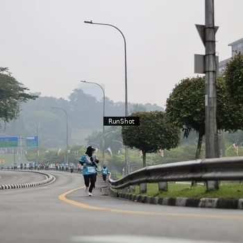 Runner Photo 7036732