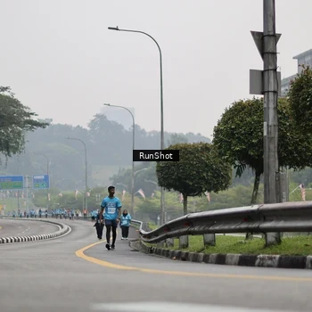Runner Photo 7036744